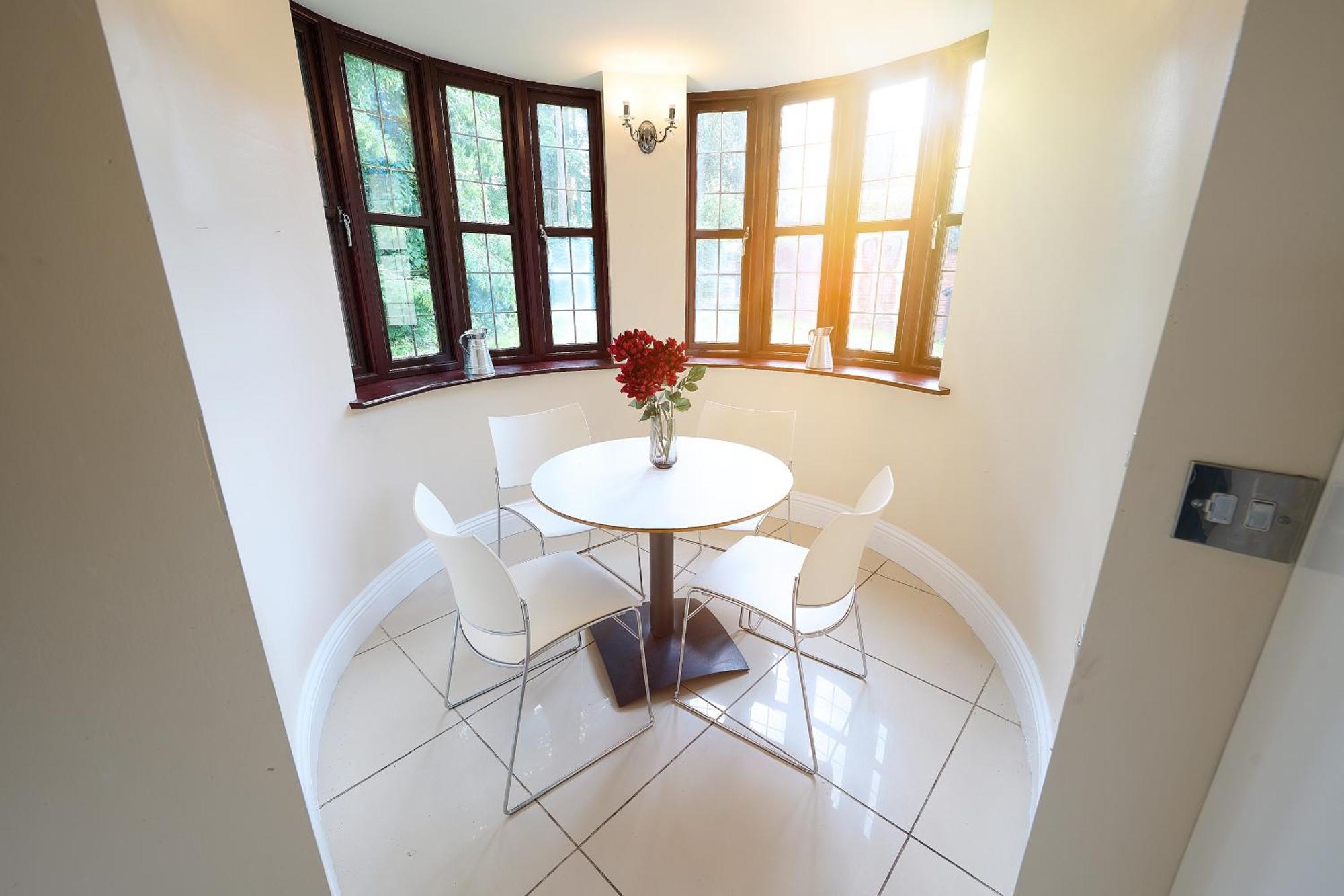 Spacious Home For Large Families And Contractors 울버햄프턴 외부 사진