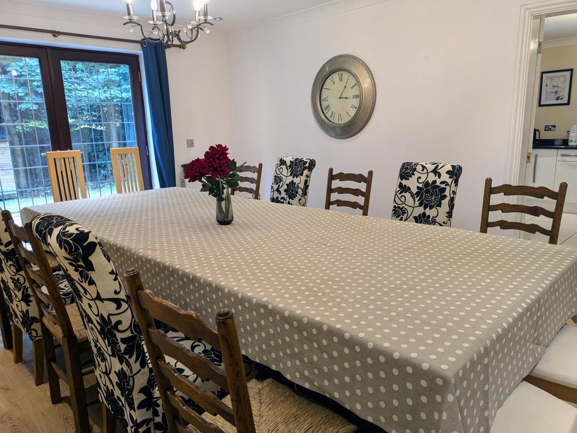 Spacious Home For Large Families And Contractors 울버햄프턴 외부 사진